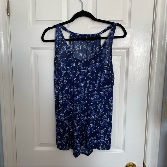 Dressy Top Lot (Six total) - Picture 6 of 6